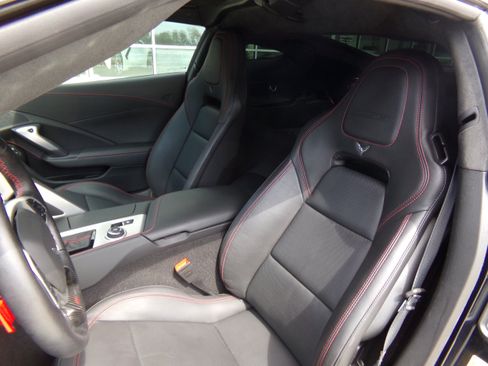 Used 2019 Chevrolet Corvette Z06 RWD image 24