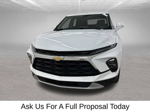 Used 2025 Chevrolet Blazer LT FWD image 7
