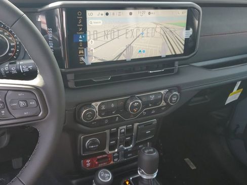 New 2026 Jeep Wrangler Unlimited Rubicon image 25