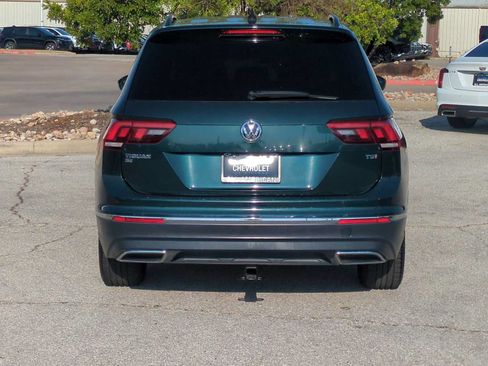 Used 2018 Volkswagen Tiguan SE FWD image 7
