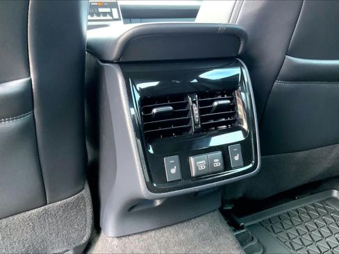 Used 2021 Toyota Avalon Touring FWD image 36