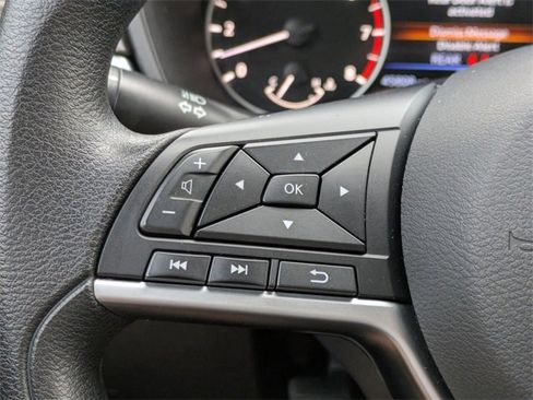 Used 2023 Nissan Altima 2.5 SV image 27