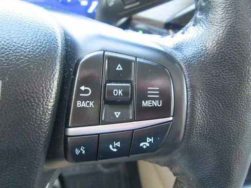 Used 2020 Ford Escape Titanium AWD/4WD image 23