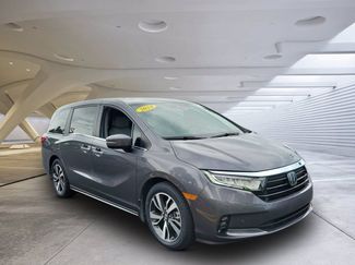 Used 2024 Honda Odyssey Touring video 1