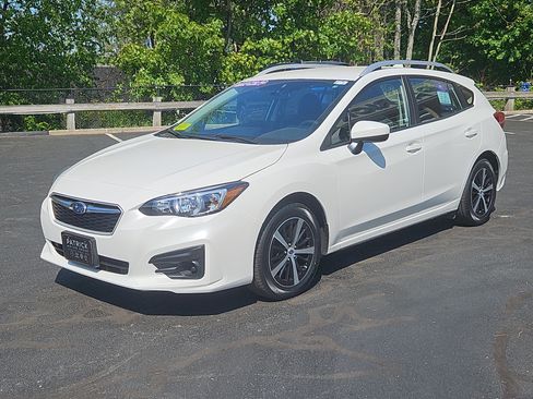 Used 2019 Subaru Impreza 2.0i Premium AWD/4WD image 3