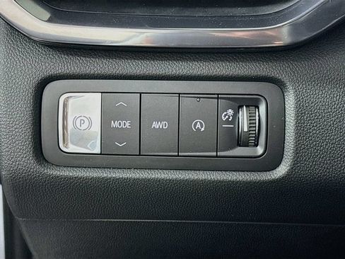 New 2026 GMC Acadia AT4 w/ Luxury Package AWD/4WD image 10