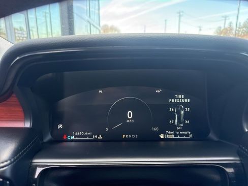 Used 2023 Lincoln Nautilus Reserve w/ Equipment Group 201A image 22