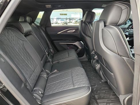 New 2026 Cadillac Lyriq V w/ LPO, Floor Liner Package AWD/4WD image 28