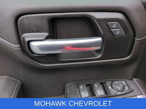 Used 2019 Chevrolet Silverado 1500 LT Trail Boss w/ Convenience Package AWD/4WD image 24