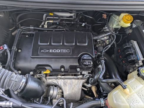 Used 2015 Chevrolet Sonic LTZ w/ Dusk Package image 20