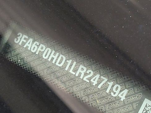Used 2020 Ford Fusion SE FWD image 33