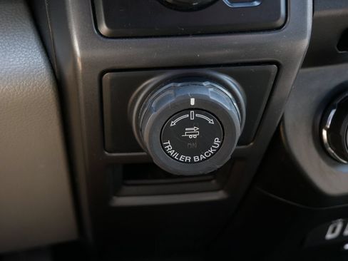 Used 2018 Ford F150 XLT w/ Equipment Group 302A Luxury AWD/4WD image 27