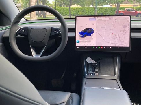 Used 2026 Tesla Model Y Long Range image 20