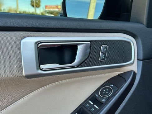 Used 2020 Ford Explorer XLT image 56