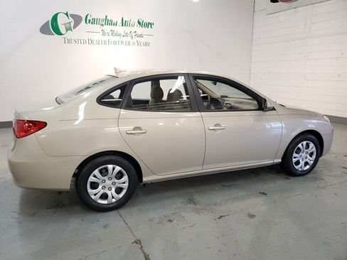 Used 2010 Hyundai Elantra GLS image 6