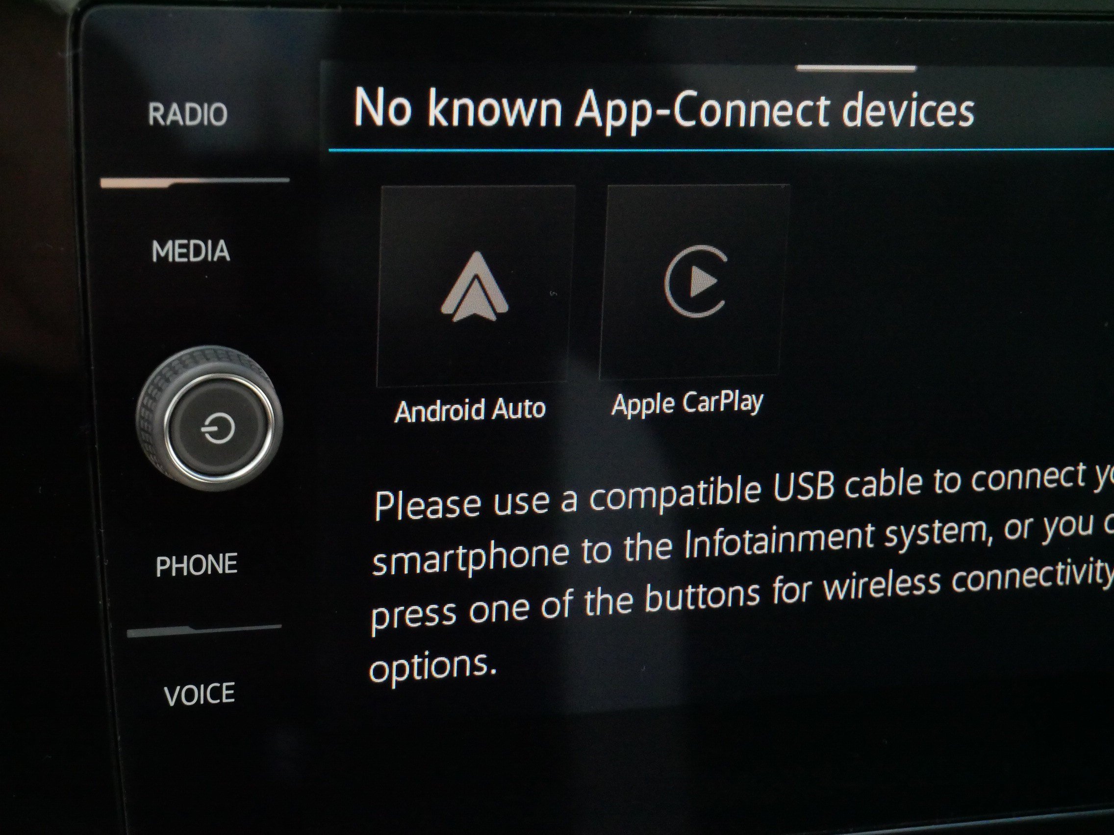 Certified 2025 Volkswagen Taos SEL AWD/4WD image 29