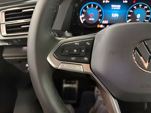 New 2026 Volkswagen Atlas Cross Sport SEL Premium R-Line image 12