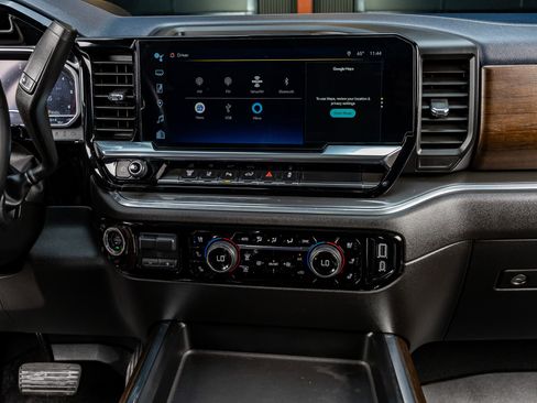 Used 2024 Chevrolet Silverado 3500 High Country w/ High Country Premium Package image 24