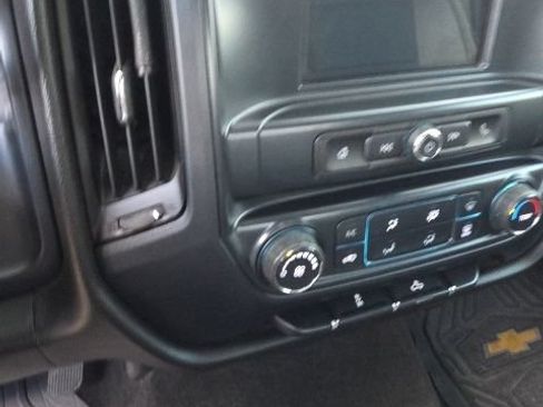 Used 2018 Chevrolet Silverado 1500 Custom w/ Custom Value Package RWD image 13