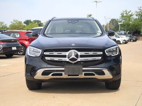 Used 2022 Mercedes-Benz GLC 300 4MATIC w/ Driver Assistance Package image 4
