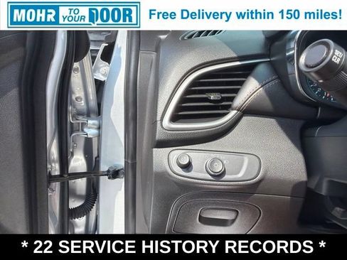 Used 2021 Chevrolet Trax LS AWD/4WD image 16