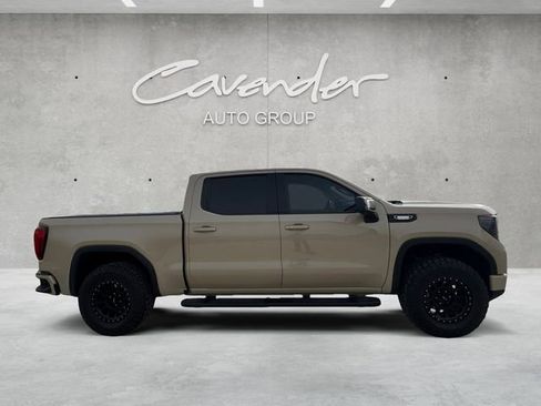 Used 2022 GMC Sierra 1500 Elevation w/ Elevation Premium Package image 17