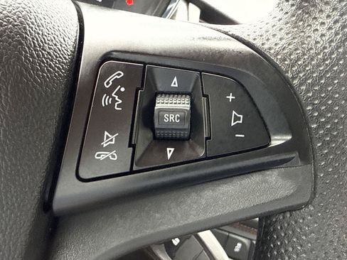 Used 2020 Chevrolet Trax LS AWD/4WD image 17