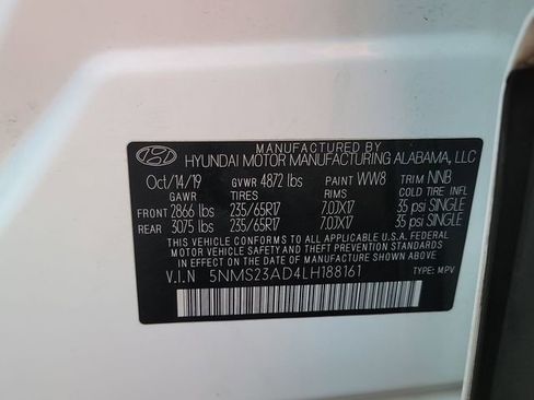 Used 2020 Hyundai Santa Fe SE image 29