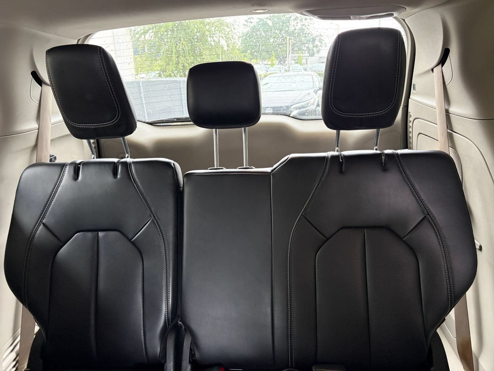 Used 2023 Chrysler Pacifica Touring-L FWD image 29