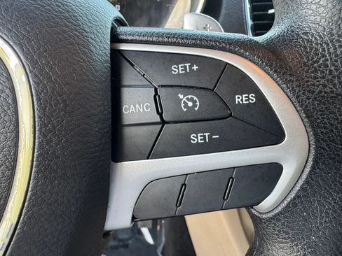 Used 2014 Dodge Durango SXT AWD/4WD image 17