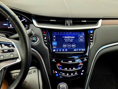 Used 2019 Cadillac XTS Luxury w/ Driver Awareness Package FWD image 18