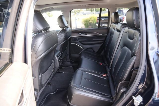 Used 2024 Jeep Grand Cherokee Limited 4xe AWD/4WD image 11
