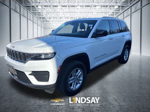 Used 2023 Jeep Grand Cherokee Laredo w/ Luxury Tech Group I image 22