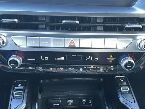 Used 2025 Kia Telluride S FWD image 27