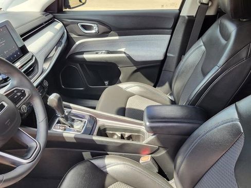 Used 2022 Jeep Compass Latitude image 12