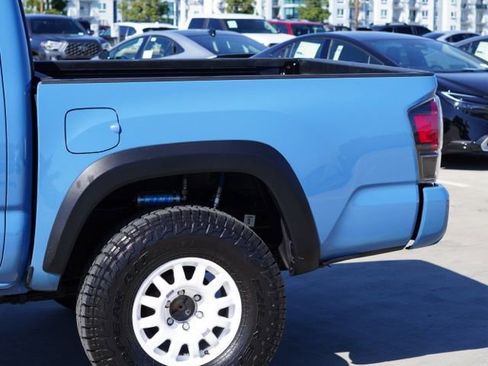 Used 2018 Toyota Tacoma TRD Pro AWD/4WD image 16