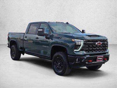 New 2026 Chevrolet Silverado 2500 ZR2 AWD/4WD image 7