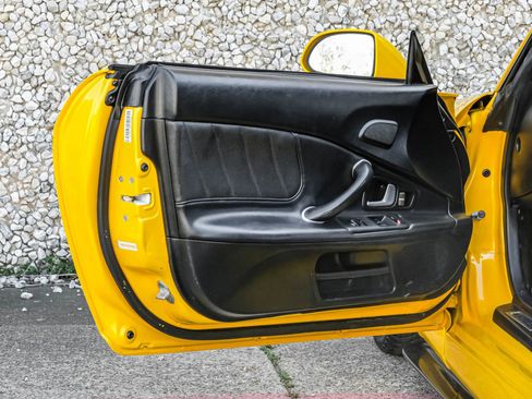 Used 2008 Honda S2000 image 37