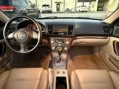 Used 2008 Subaru Outback 2.5i Limited L.L. Bean image 3