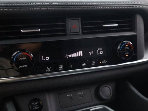 Certified 2025 Nissan Rogue SV AWD/4WD image 13