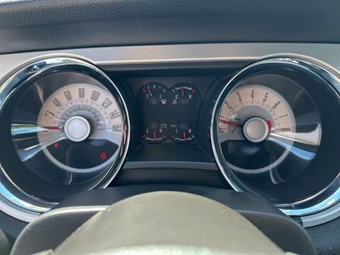 Used 2011 Ford Mustang Premium w/ 202A Rapid Spec Order Code image 25