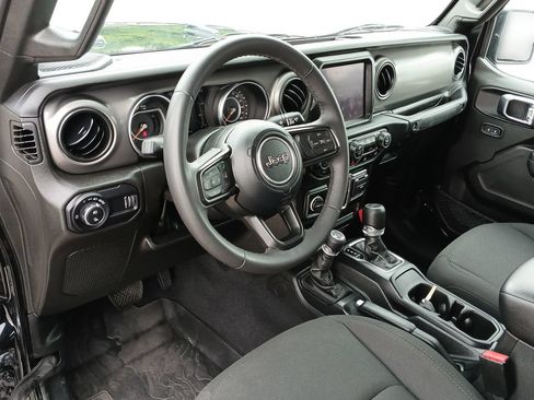 Used 2023 Jeep Gladiator Sport AWD/4WD image 33