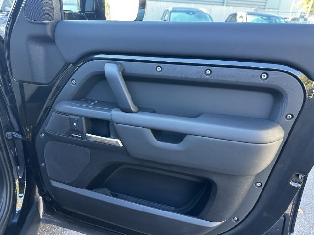 Used 2025 Land Rover Defender 110 S AWD/4WD image 35