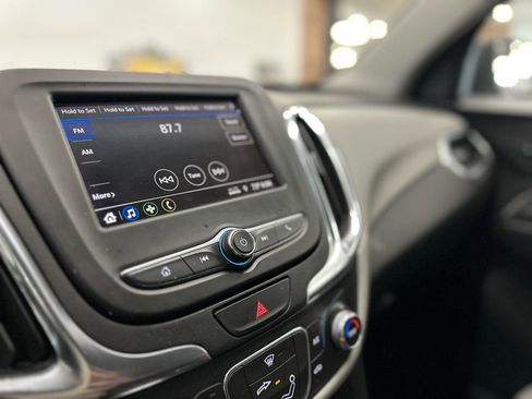 Used 2021 Chevrolet Equinox LS w/ LS Convenience Package image 25