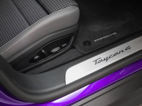 New 2025 Porsche Taycan 4 image 21