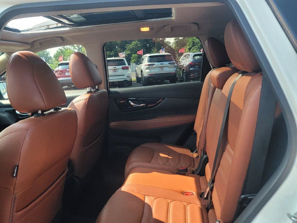Used 2019 Nissan Rogue SL w/ Premium Package AWD/4WD image 15