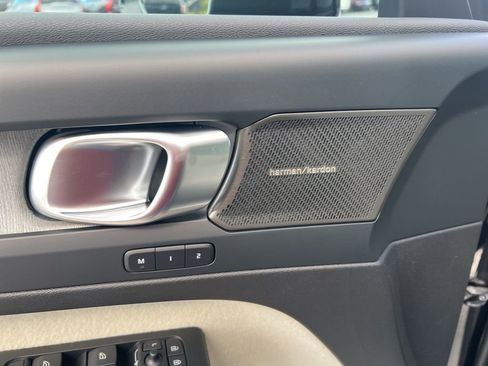 New 2026 Volvo XC40 B5 Ultra w/ Protection Package Premier AWD/4WD image 14