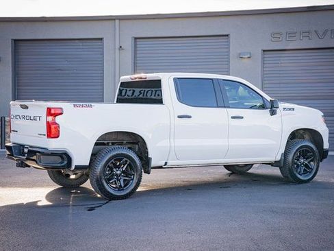 Used 2023 Chevrolet Silverado 1500 Custom Trail Boss w/ LPO, Dark Essentials Package image 7