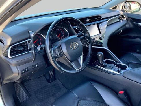 Used 2018 Toyota Camry XSE FWD image 17