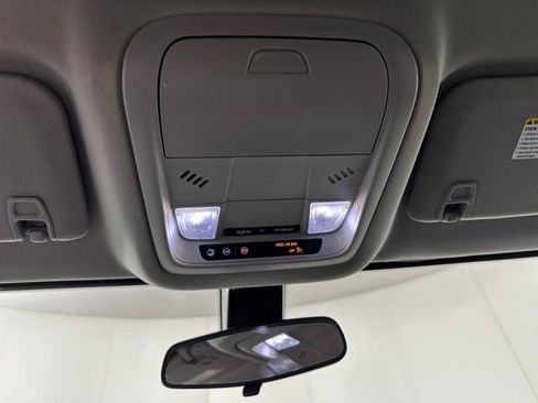 Used 2020 GMC Acadia SLE w/ Driver Convenience Package image 24